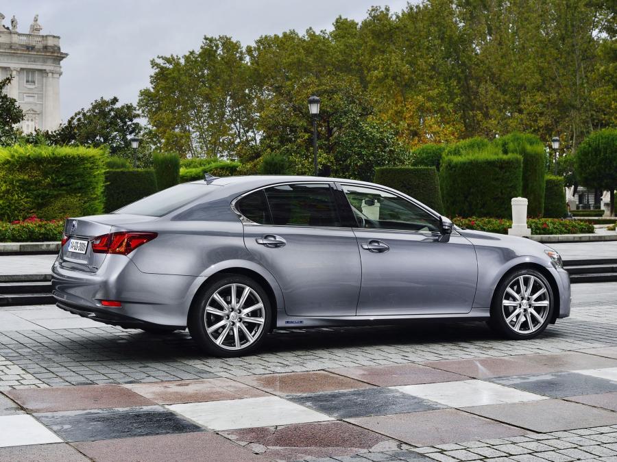  Lexus GS300h 2013 года  (фото 12 из 20)